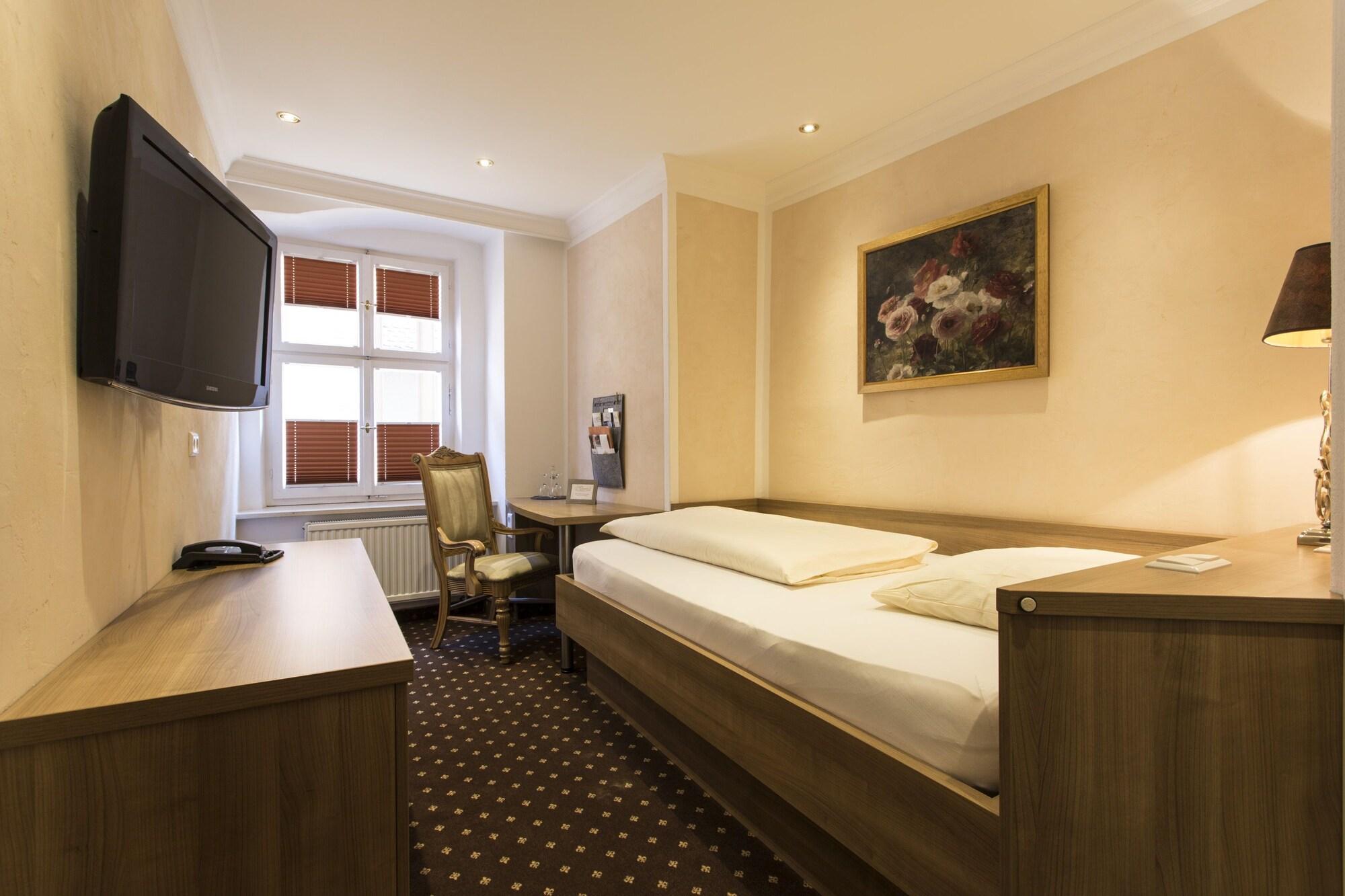 Meiser Altstadt Hotel دينكلسبهل المظهر الخارجي الصورة