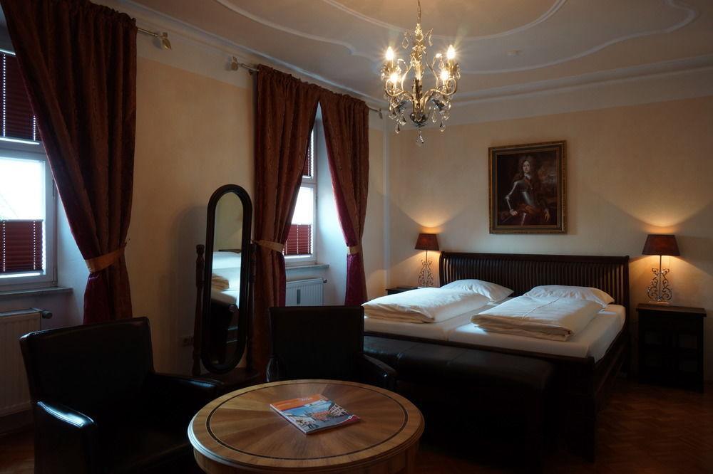 Meiser Altstadt Hotel دينكلسبهل المظهر الخارجي الصورة