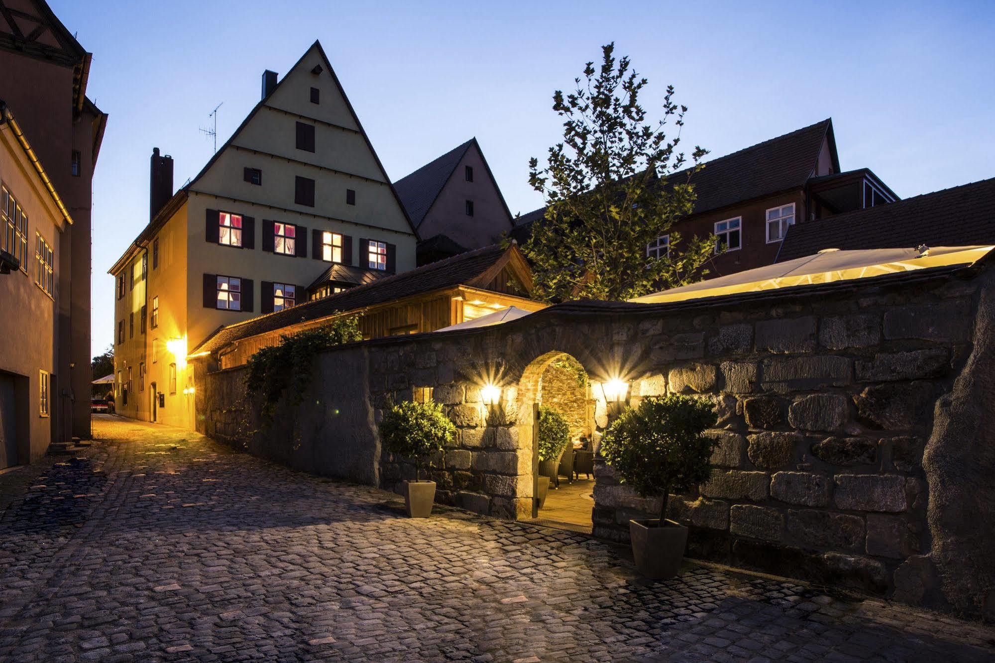 Meiser Altstadt Hotel دينكلسبهل المظهر الخارجي الصورة